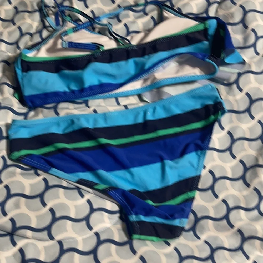 NWOT girl’s 2 pc swim